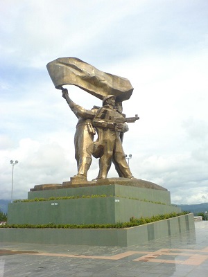 dien_bien_phu_statue