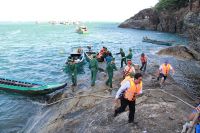 CON CHỮ BỐN BỀ SÓNG GIÓ