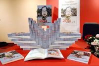 BÀN VỀ CHẤT VĂN...