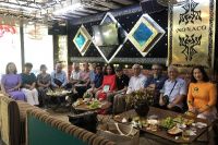 "TRANG VĂN TÌNH ĐỜI"...