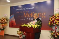 PHAT BIỂU CỦA NHÀ THƠ MÃ GIANG LÂN